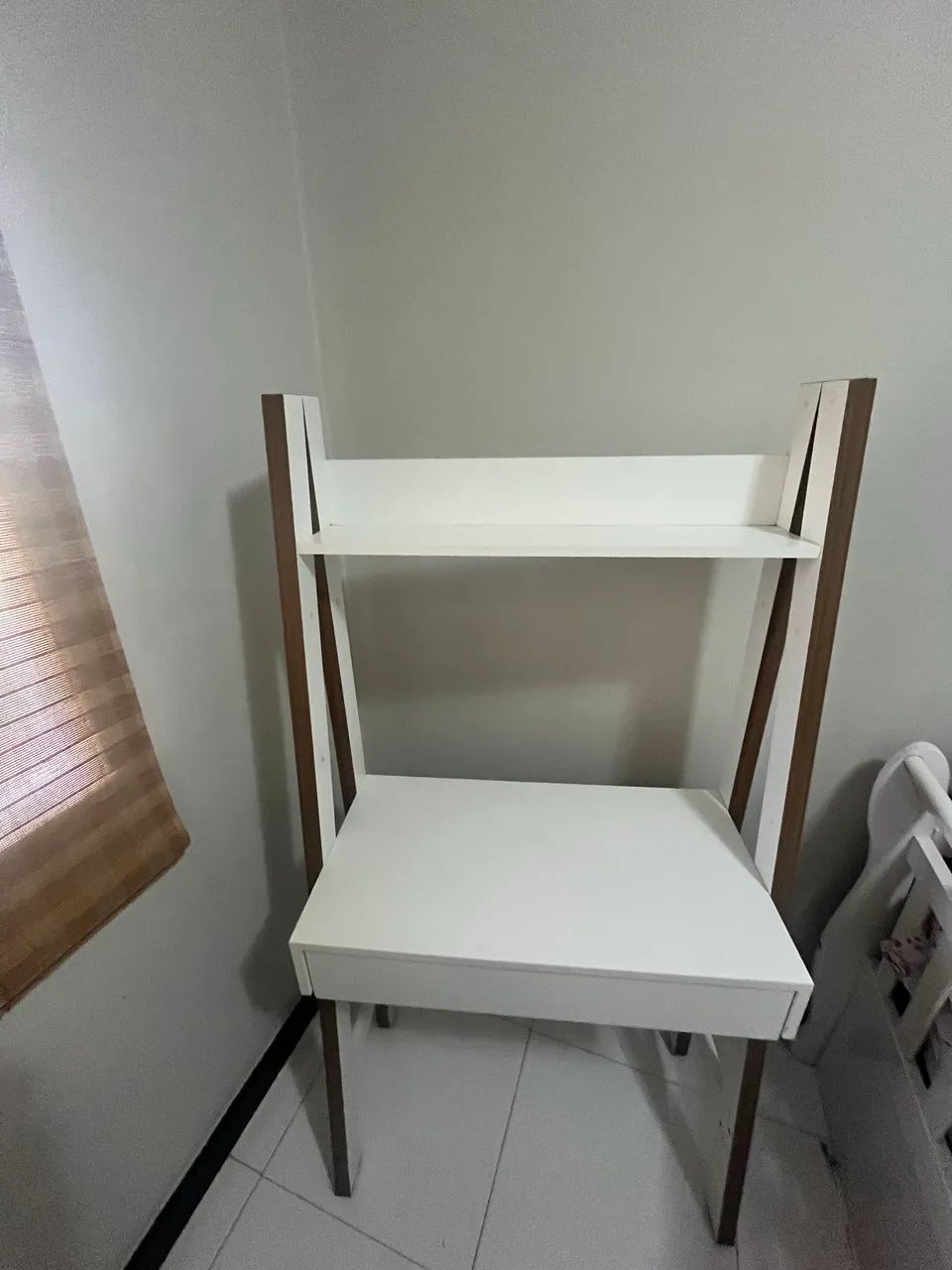 Escrivaninha 100% MDF 