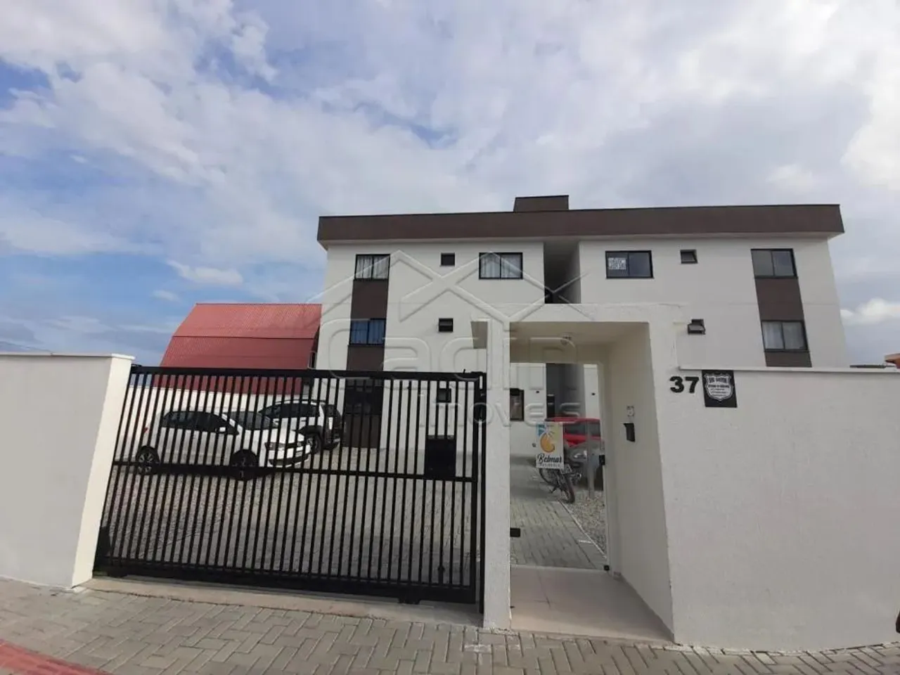 APARTAMENTO PARA ALUGAR, R$ 2.100,00 E VENDA R$ 425.000,00 MEIA PRAIA NAVEGANTES