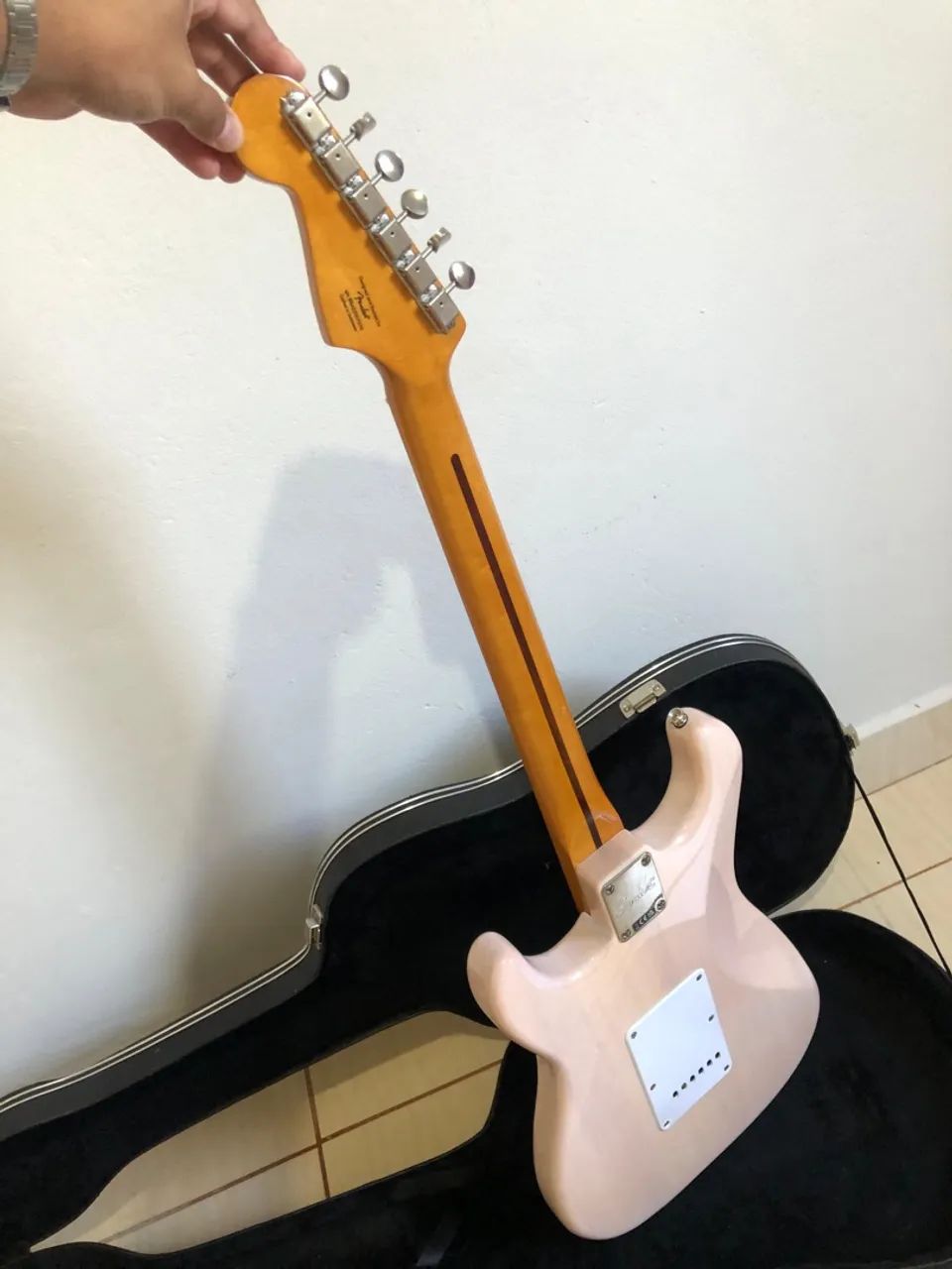 GUITARRA FENDER® SQUIER® CLASSIC VIBE 50S STRATOCASTER- WHITE BLONDE + CASE - Foto 5