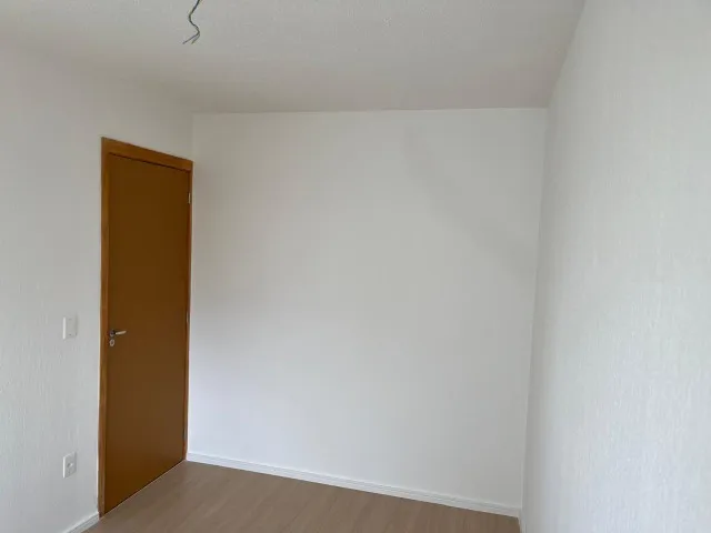 alugo Apt Itapuã Parque (R$ 1050 incluso condomínio)