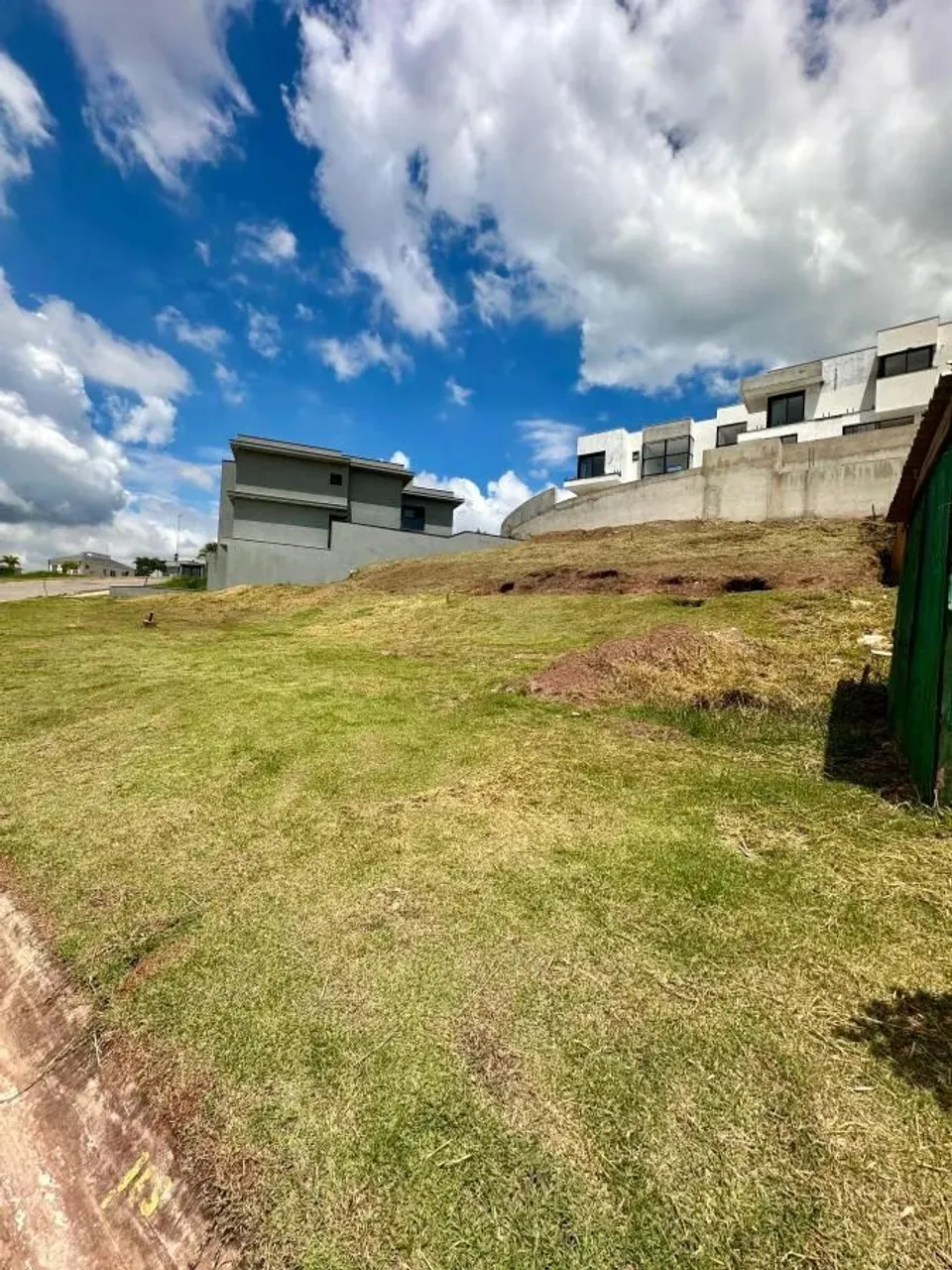 Terreno em Condomínio para Venda em Santana de Parnaíba, Tamboré