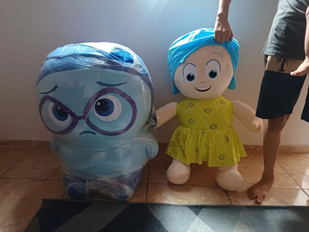 Pelúcias gigantes - Personagens do Filme Divertida Mente. LEVE 2 PAGUE 1 - Foto 2