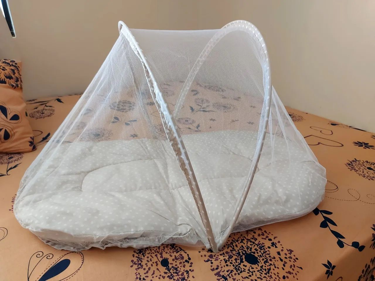 Acolchoado Portátil para bebê com cortinado. - Foto 3