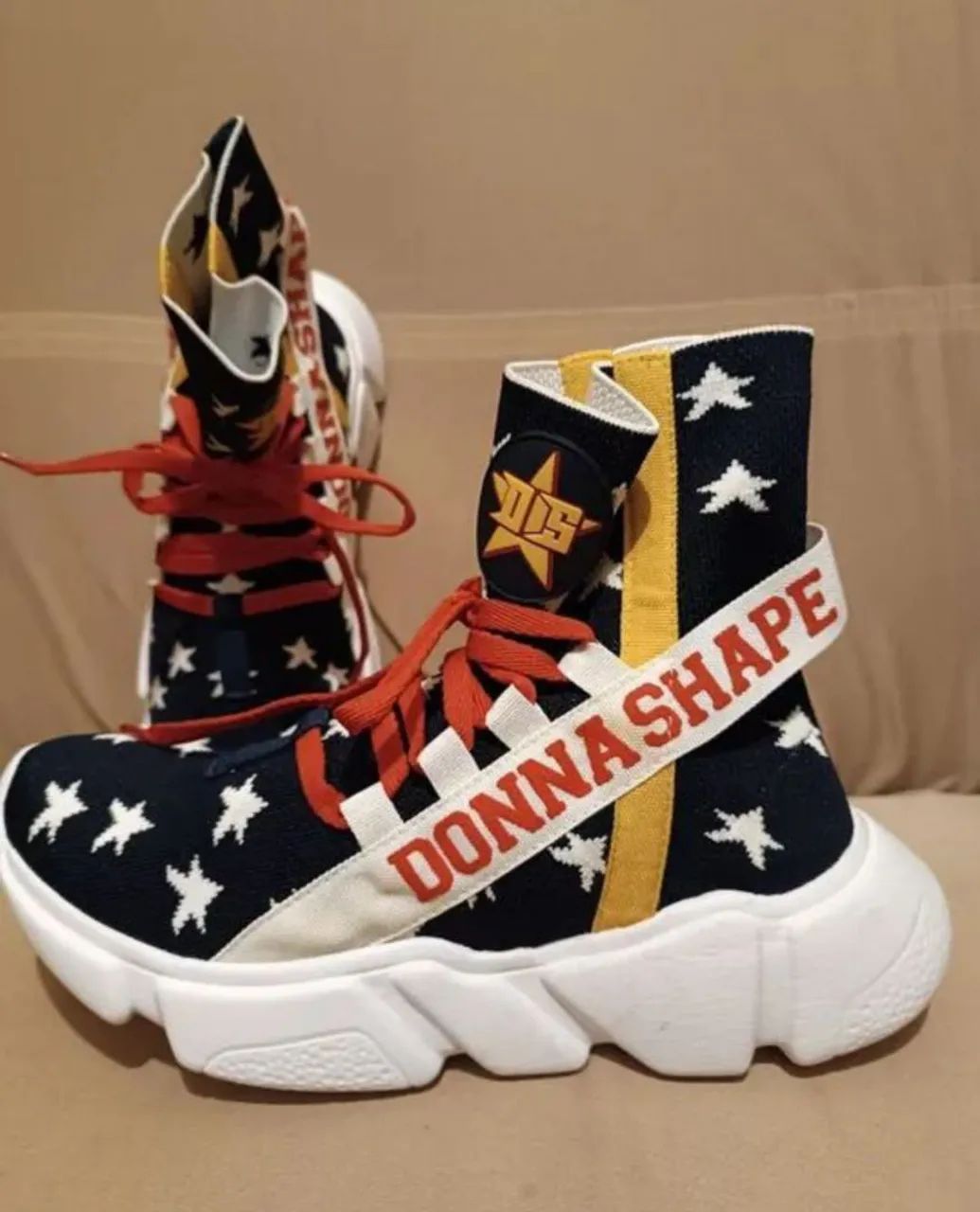 Sneaker Donna Shape Stars, tam. 37 - Foto 5