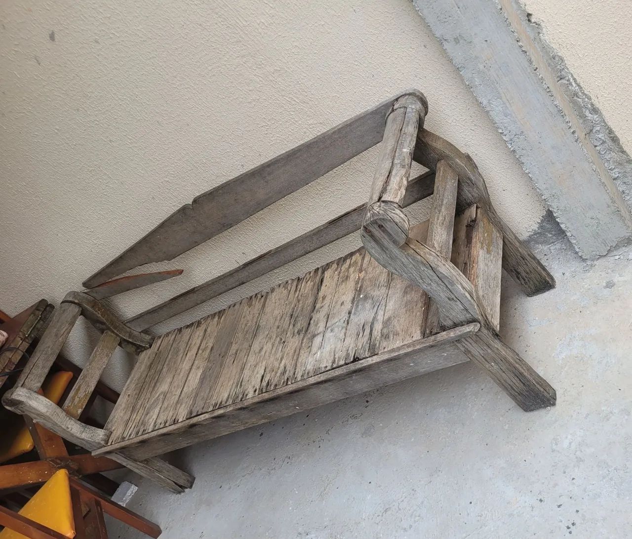 Banco de madeira - Foto 2