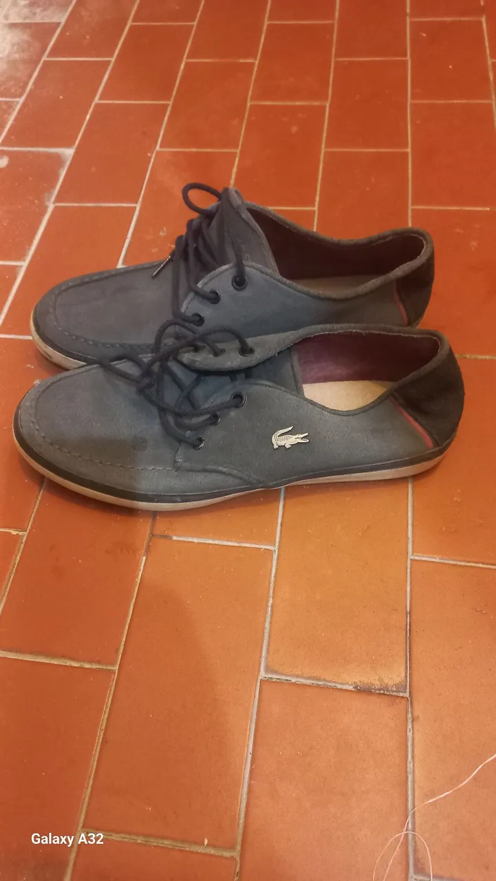 Dois sapatos original barato n 40 