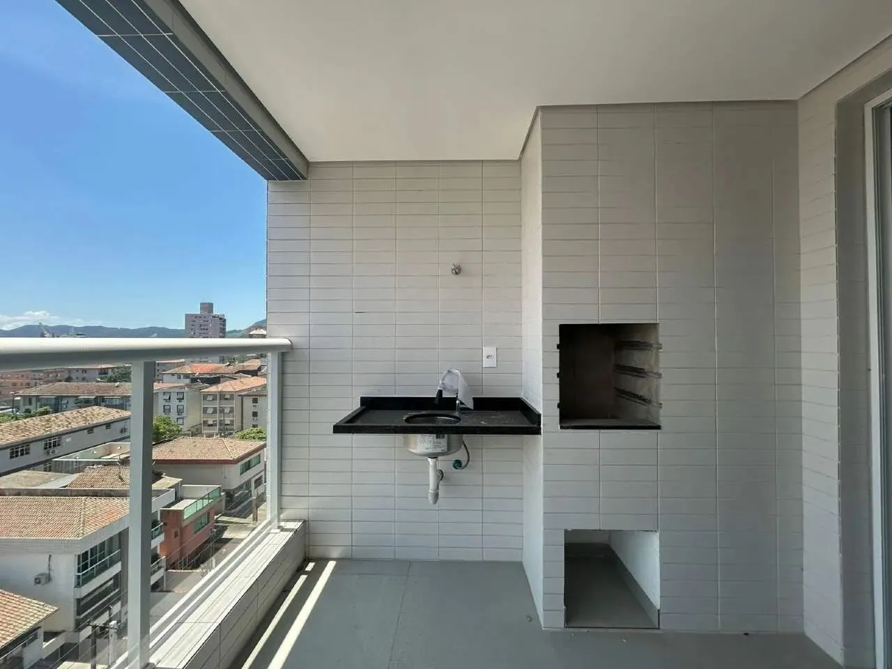 Apartamento Novo com Varanda Gourmet 1 Suíte à Venda na Aparecida Santos