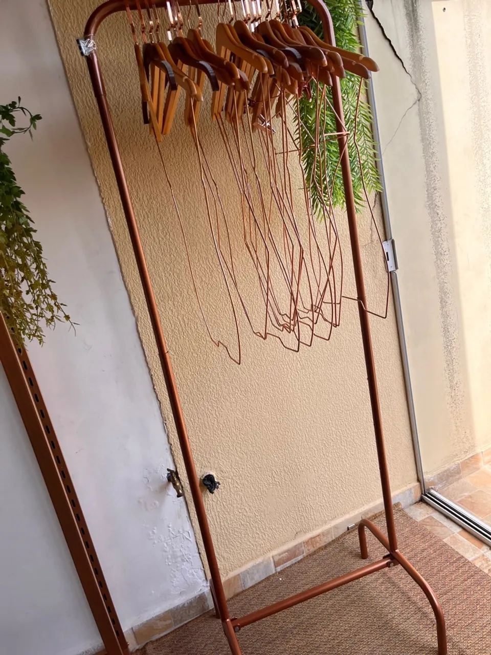 2 Araras de Roupas  - Foto 4