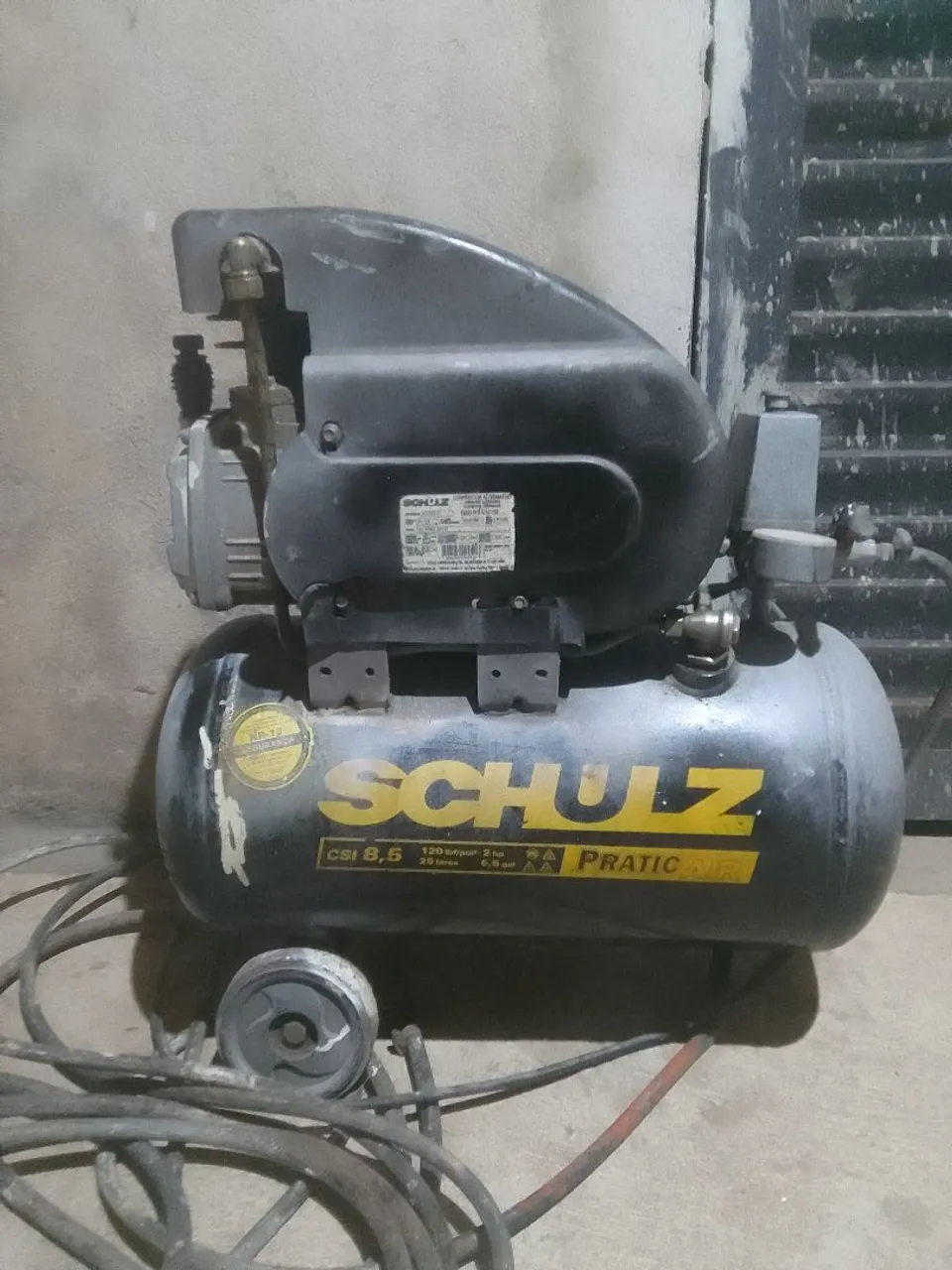 Compressor de Ar Schulz 25 Litros