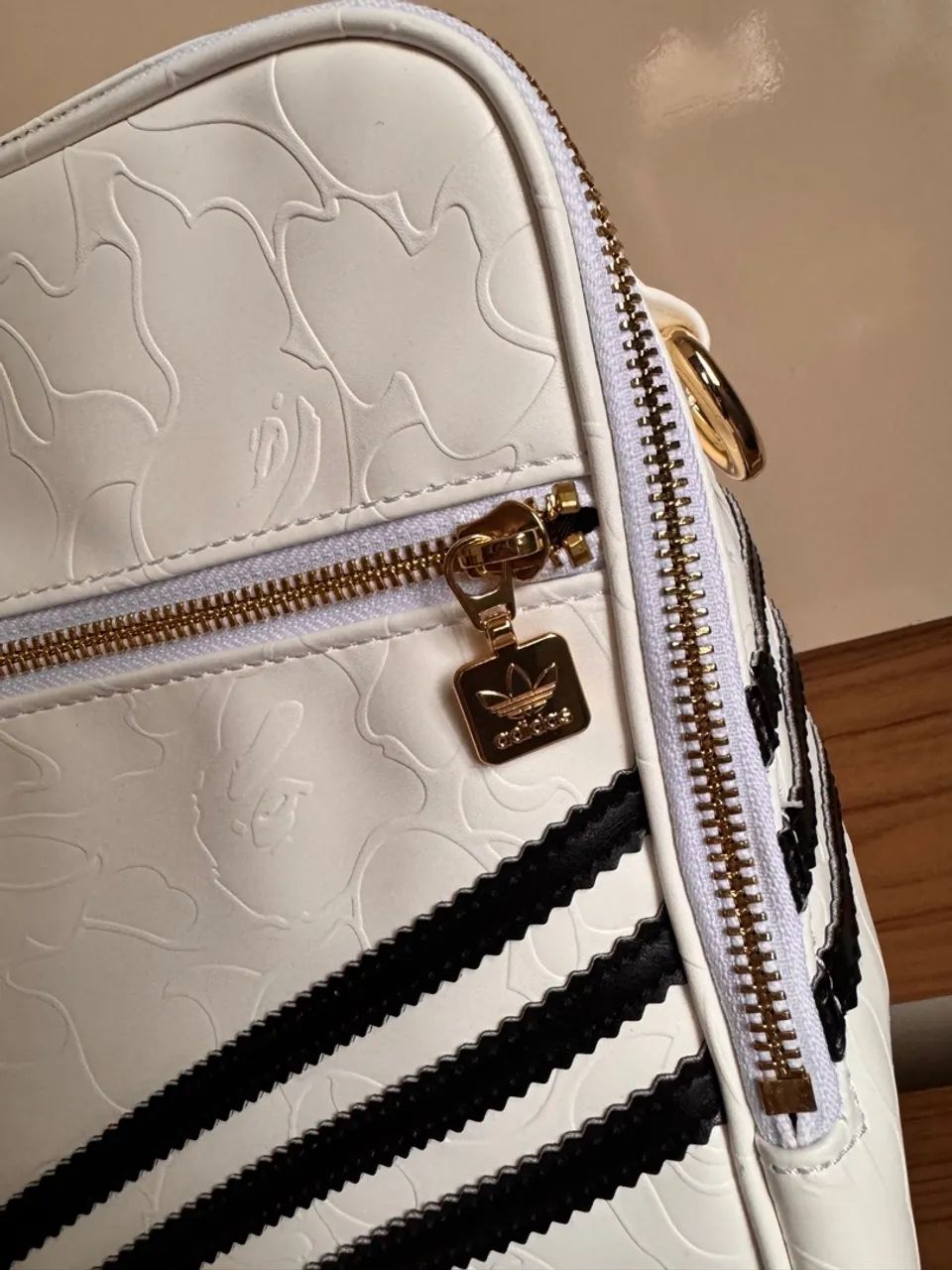 Bolsa Adidas x Bape - Foto 4