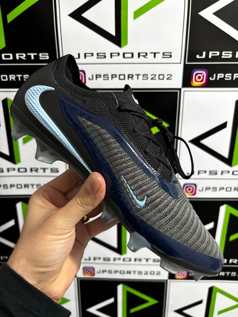 Chuteira Nike tamanho 41 - Foto 3