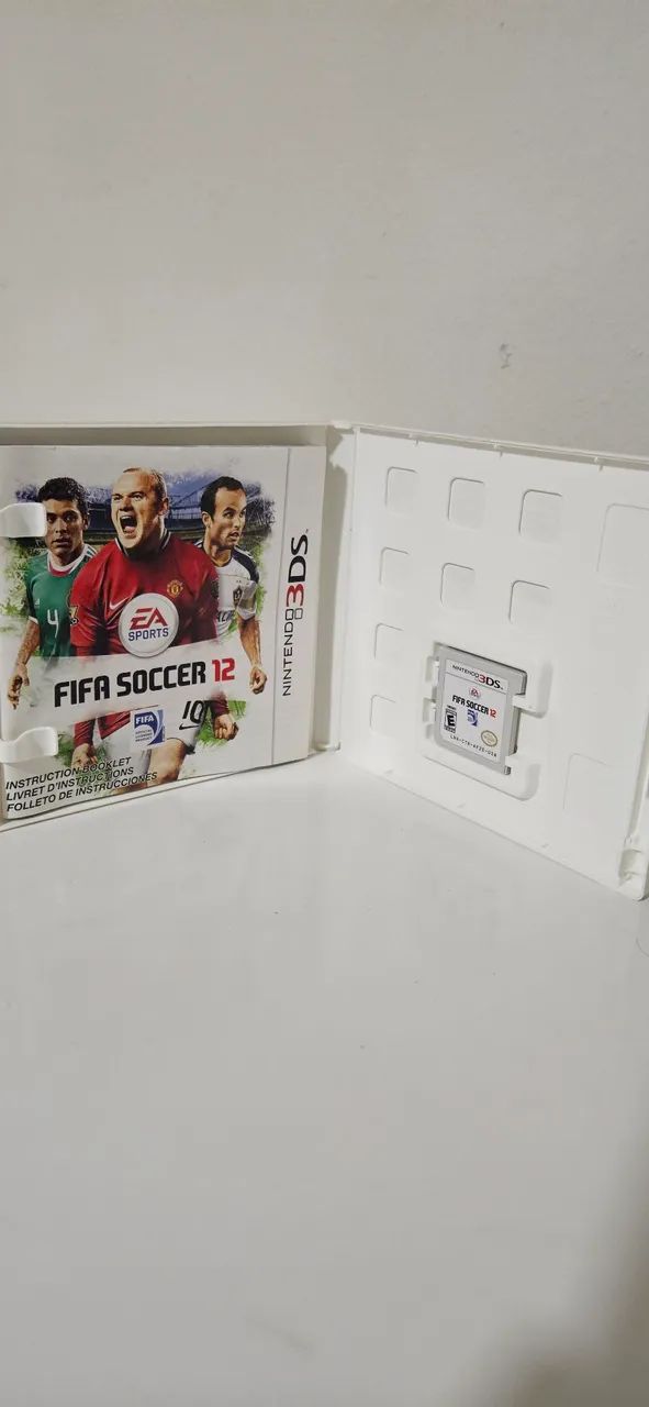 FIFA Soccer 12 - Nintendo 3DS - Foto 3