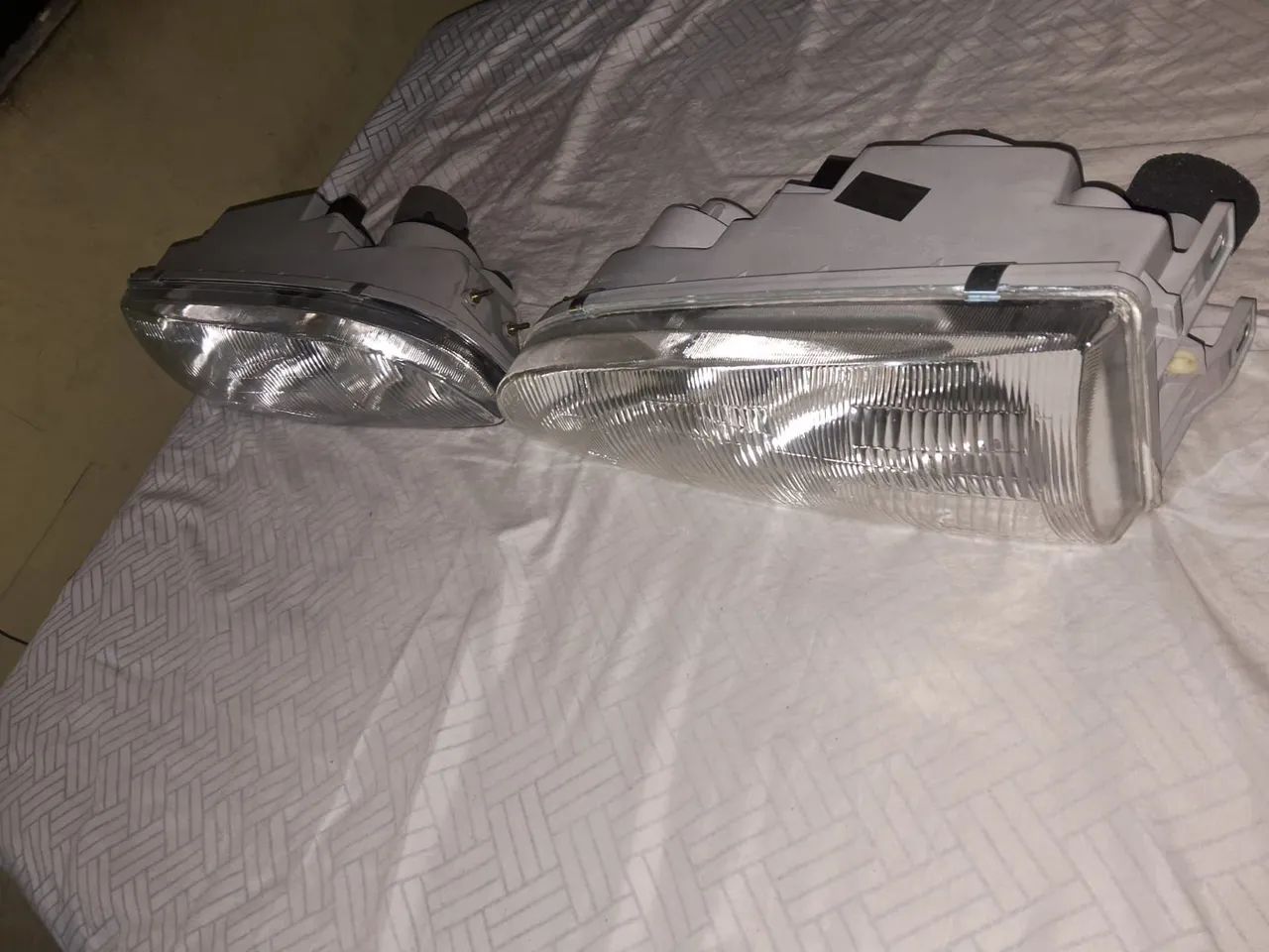 Farol da h100 - Foto 2