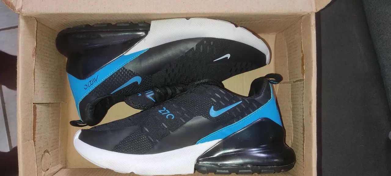 Tênis Nike Air Max 270 - tamanho 38