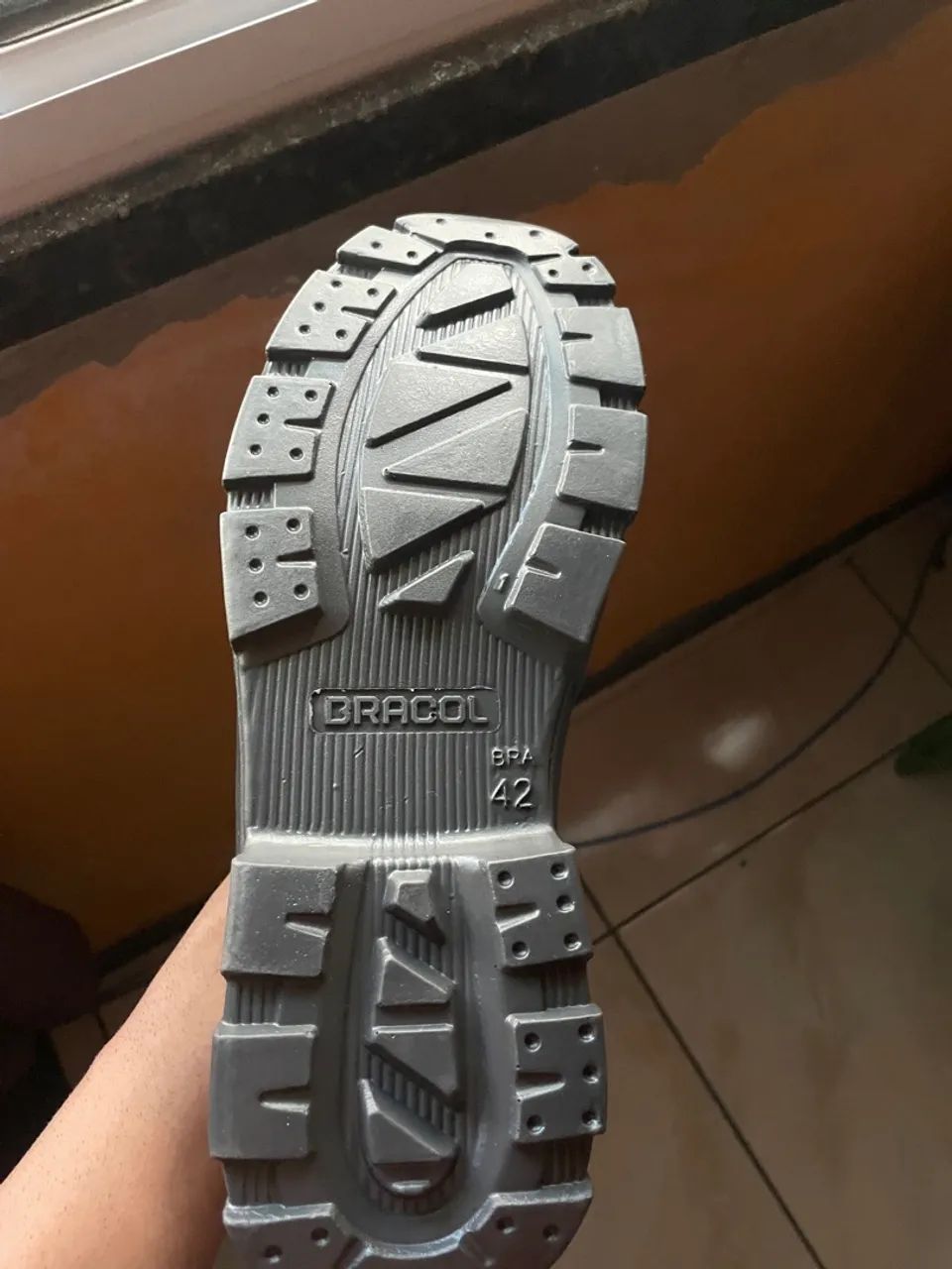 Botas de segurança - Tamanho 42 - Foto 2