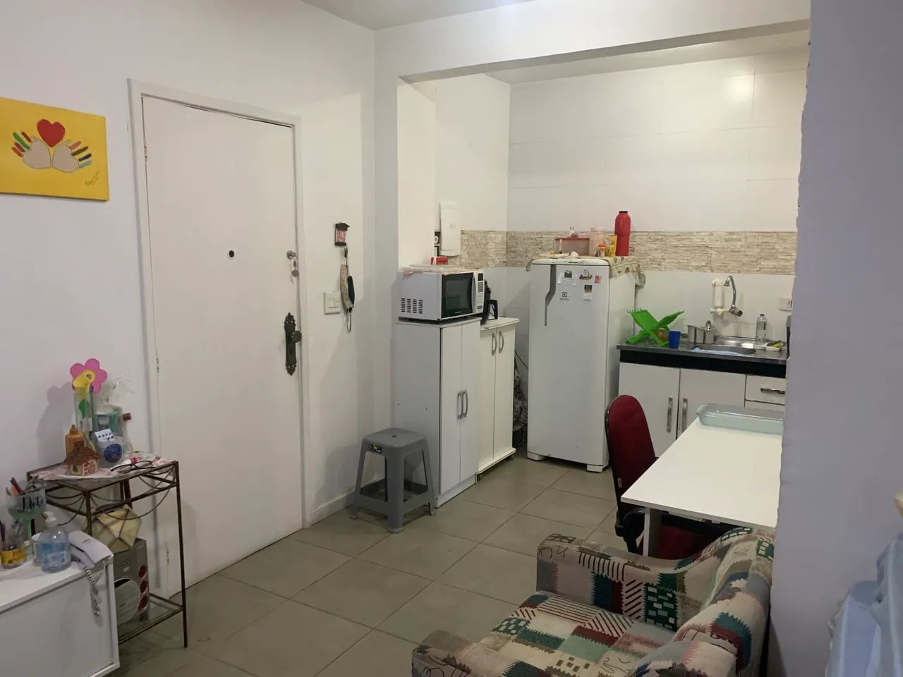 Alugo Sala Living, prédio de frente para praia.  - Foto 3