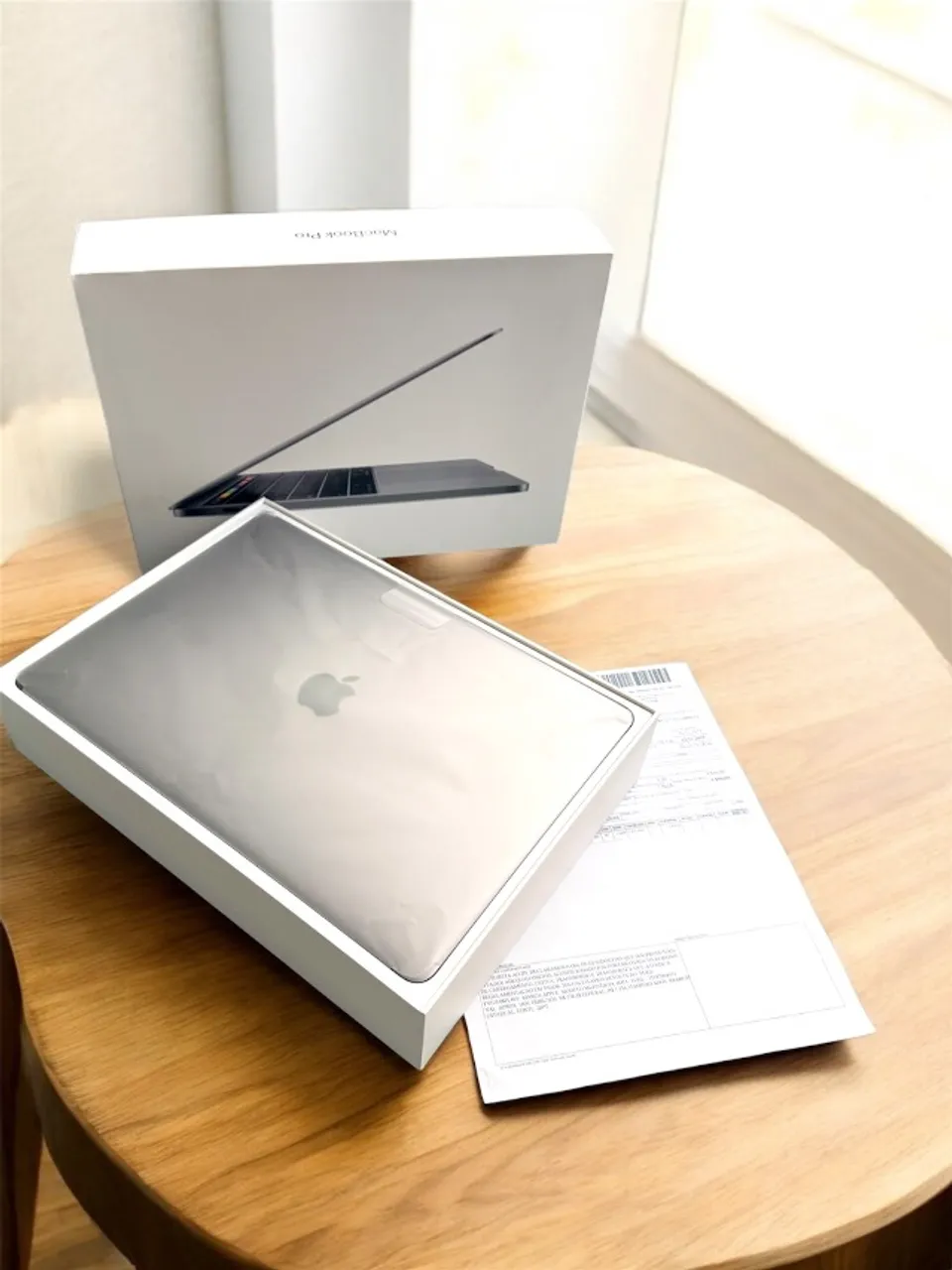 MacBook本体 MacBook Pro 13-inch, 2019 MacBook Pro (13 polegadas, 2019, duas portas Thunderbolt 3