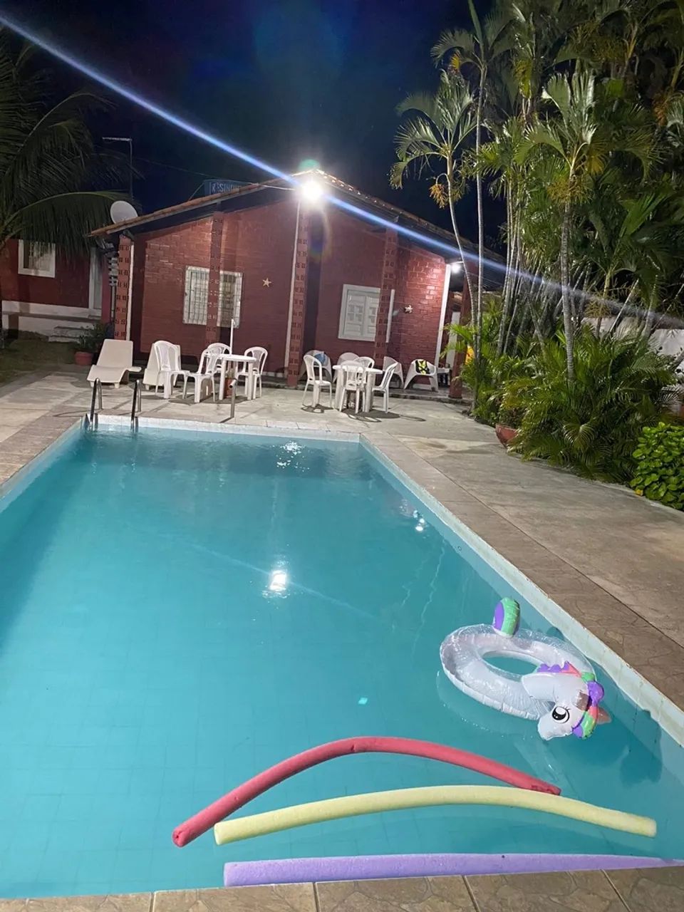Casa com Piscina PONTA DE PEDRAS 