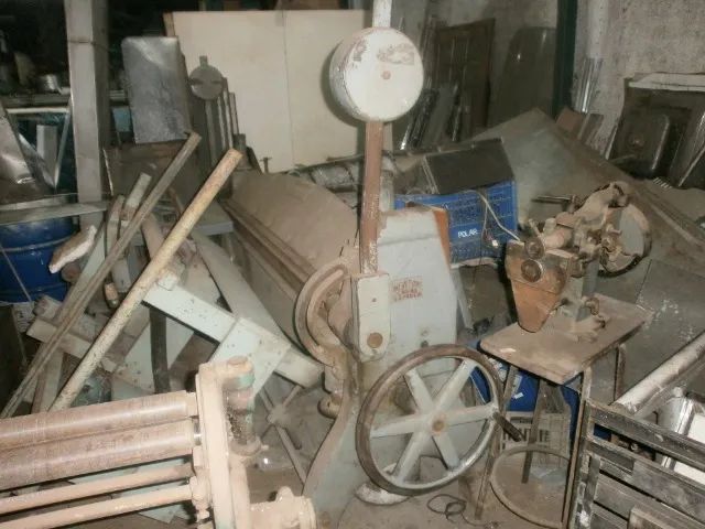 dobradeira / viradeira  industrial - para funilaria - dobra chapa até 2 mt - aceit propost - Foto 6