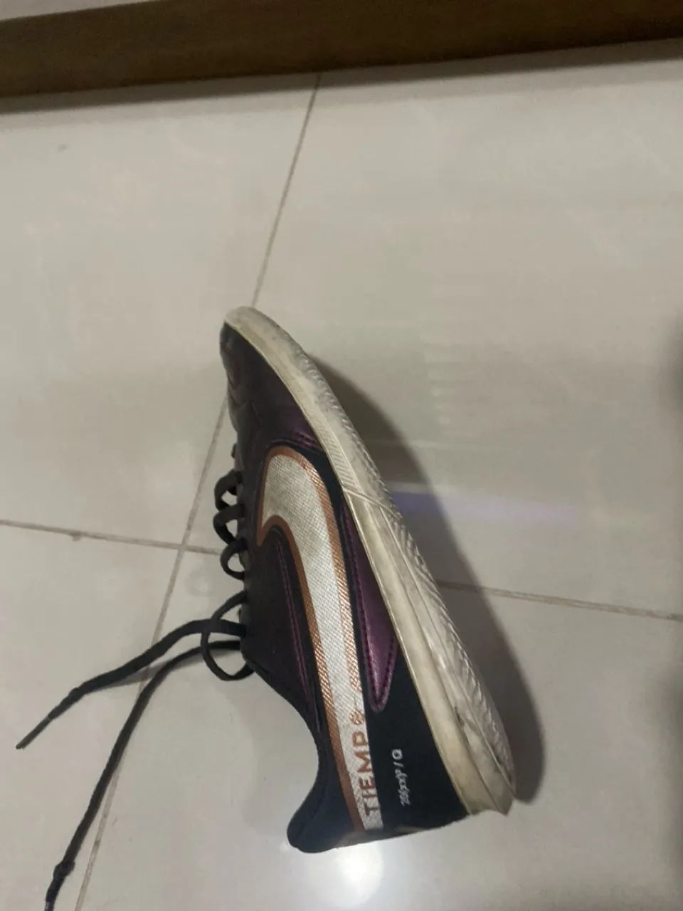 Chuteira de salão Nike Tiempo - Foto 2