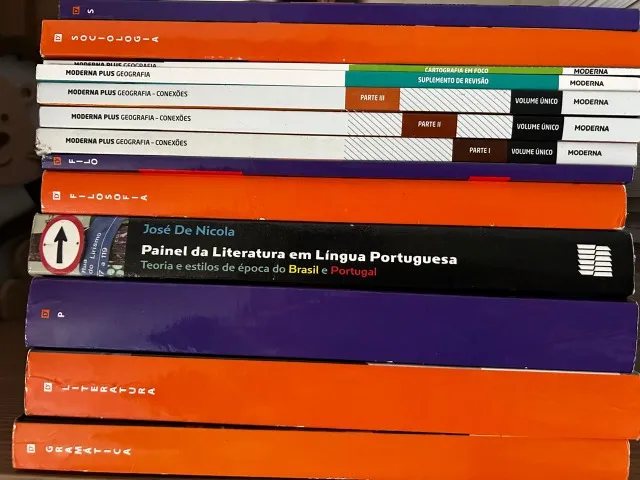Livros de cursos para vestibulares