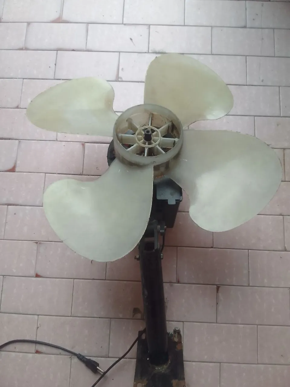Ventilador de coluna usado