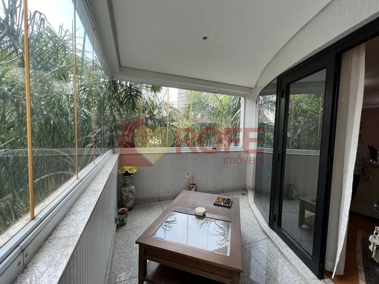 Excelente Apartamento com 190m² 4 Dormitórios 3 suítes 5 vaga maias depositos - Foto 6