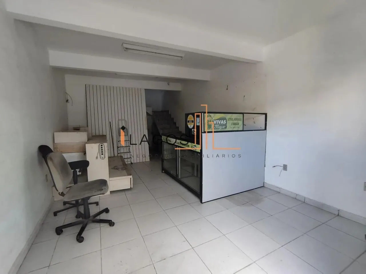 Loja para Locação em Cabo Frio, Centro, 1 banheiro