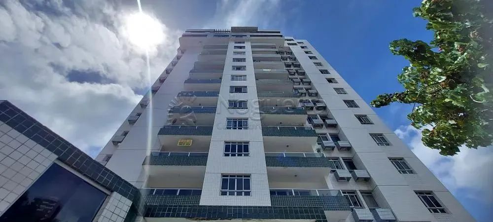 Apartamento à Venda em Boa Viagem  138m², 3 Quartos, Varanda e Lazer