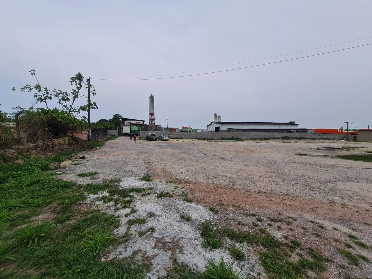 Terreno Aluguel com 5000 m² - Distrito I - Plano - com escritórios