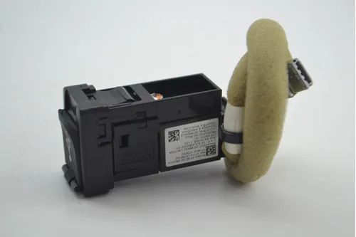 Entrada Conector Usb Toyota Yaris Xl 2019 Original - Foto 5