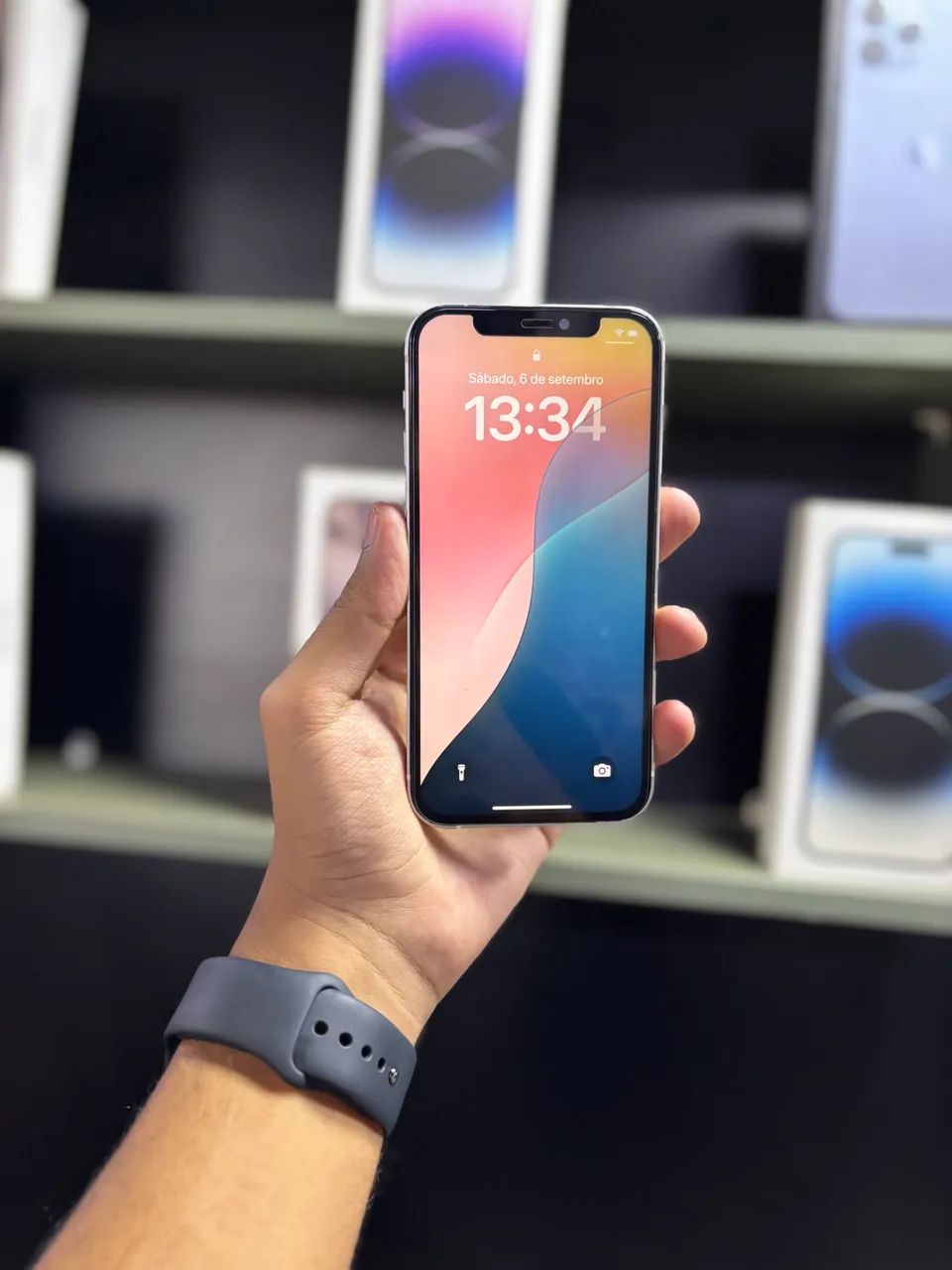 iPhone 12 128 gb - Tela trocada  - Foto 2