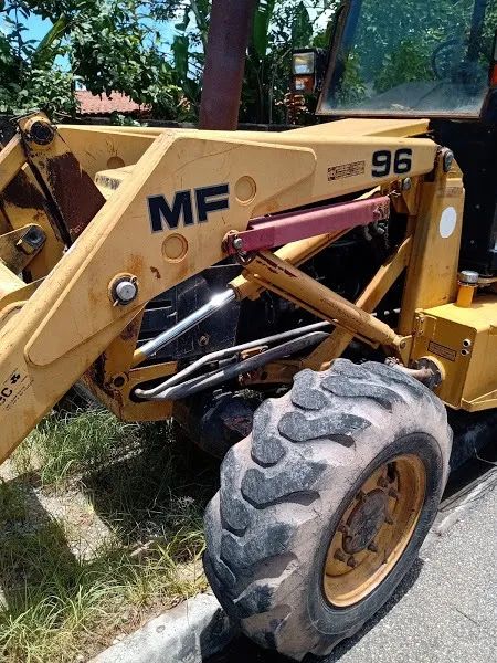 Retroescavadeira MF96 2015  - Foto 5