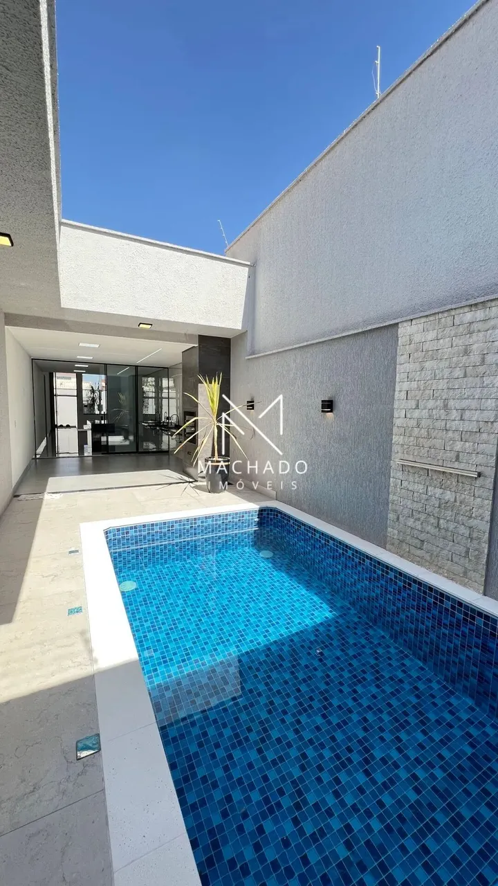 Casa Alto Padrão no Jardim Ipê (Humaitá) - Goiânia/GO