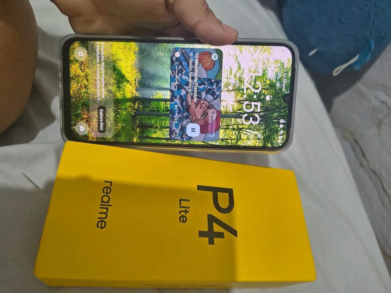 Celular lançamento na caixa realmente p4 Lite
