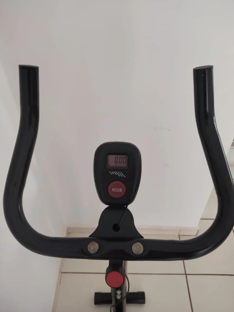 Bicicleta Ergométrica Magnética Polimet Action 4.3 com Visor Digital - Preta - Foto 2