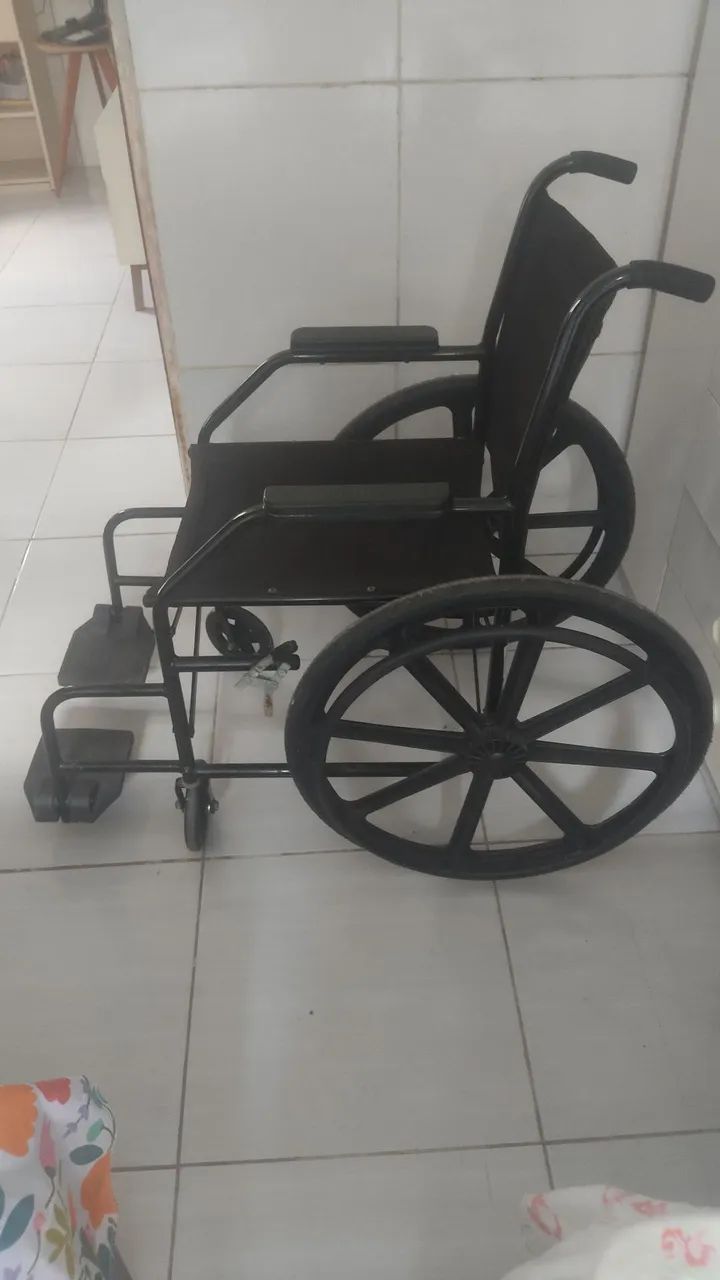 Cadeira de rodas - Foto 3