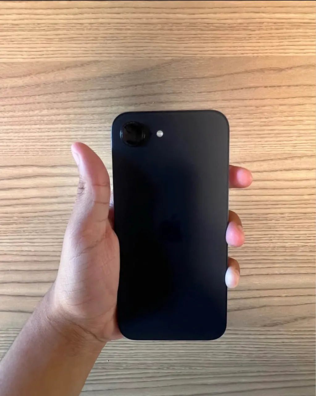 iPhone 16e - Foto 2