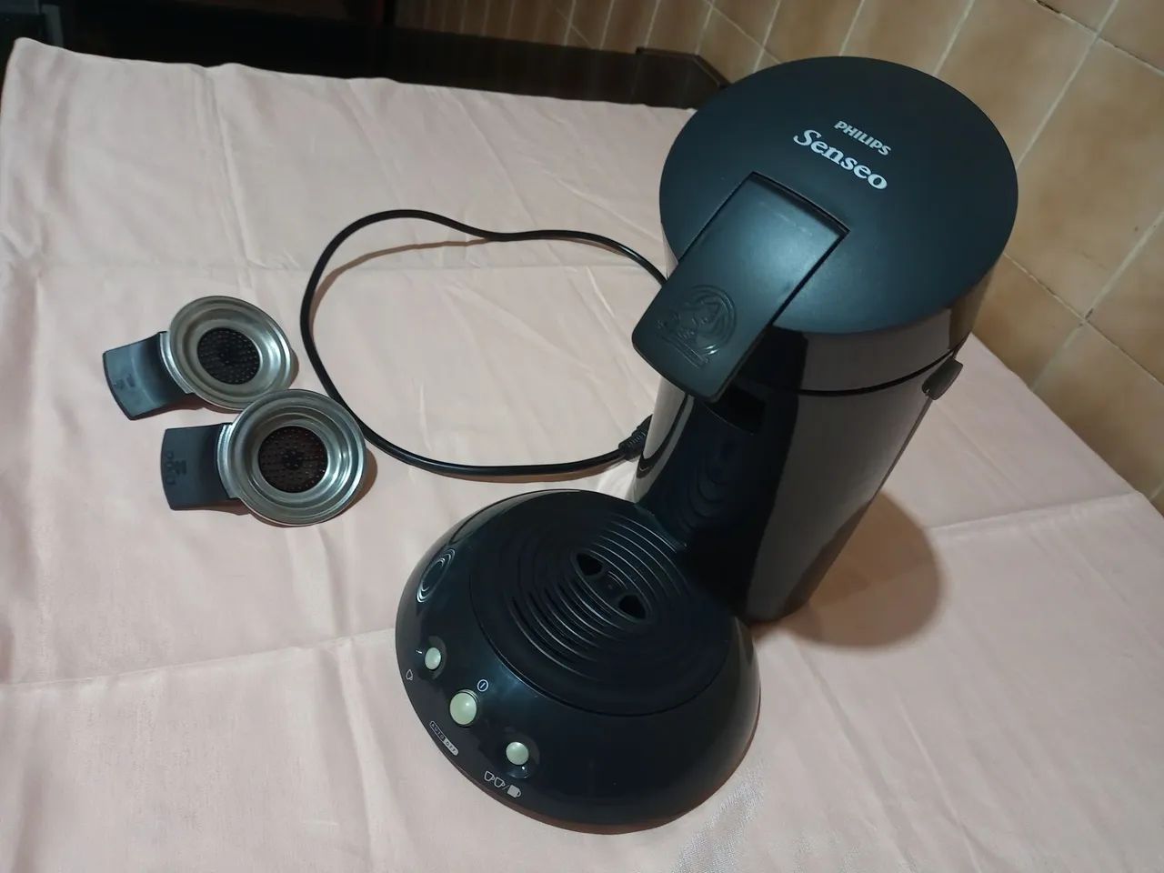 Cafeteira Philips Senseo original em ótimo estado e funcionando perfeitamente. - Foto 2