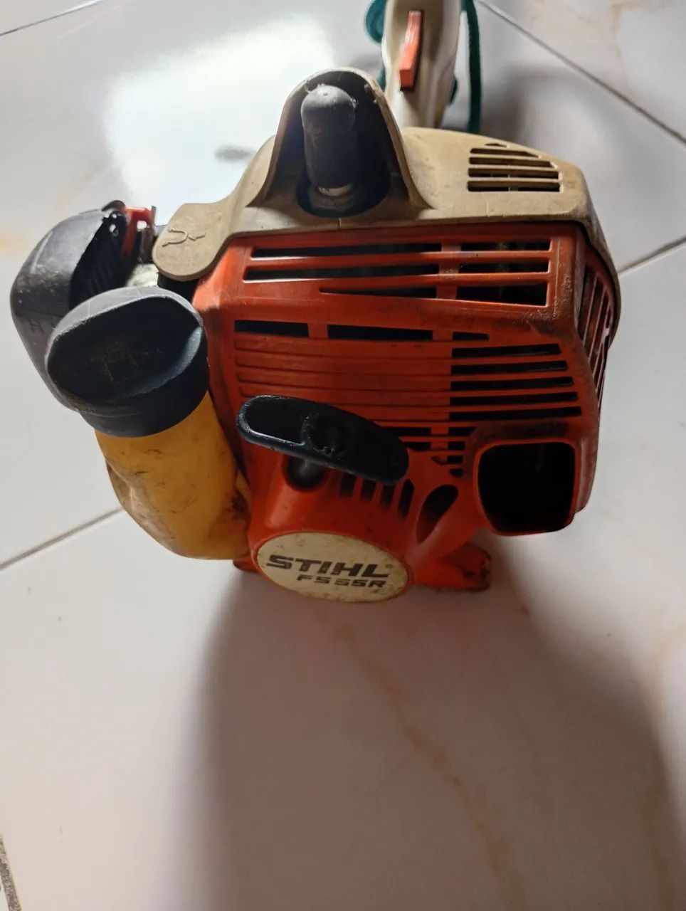 Vendo roçadeira Stihl FS 55 pra retirar peças  - Foto 4