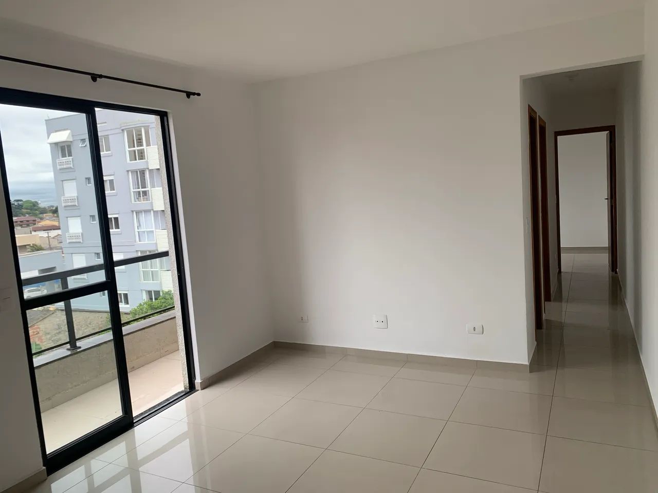 ALUGO APARTAMENTO COM DOIS QUARTOS NO ECOVILLE - Foto 4