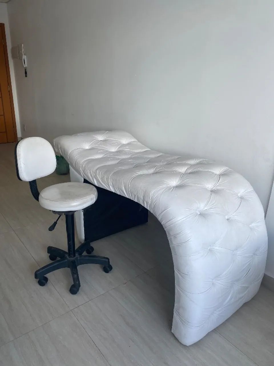 Maca e mocho semi-novos 