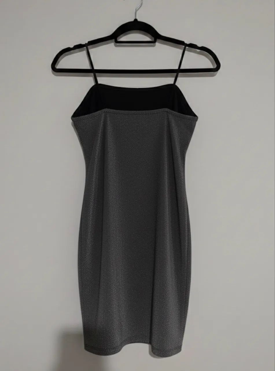 Vestido Preto Com Brilho - Foto 2
