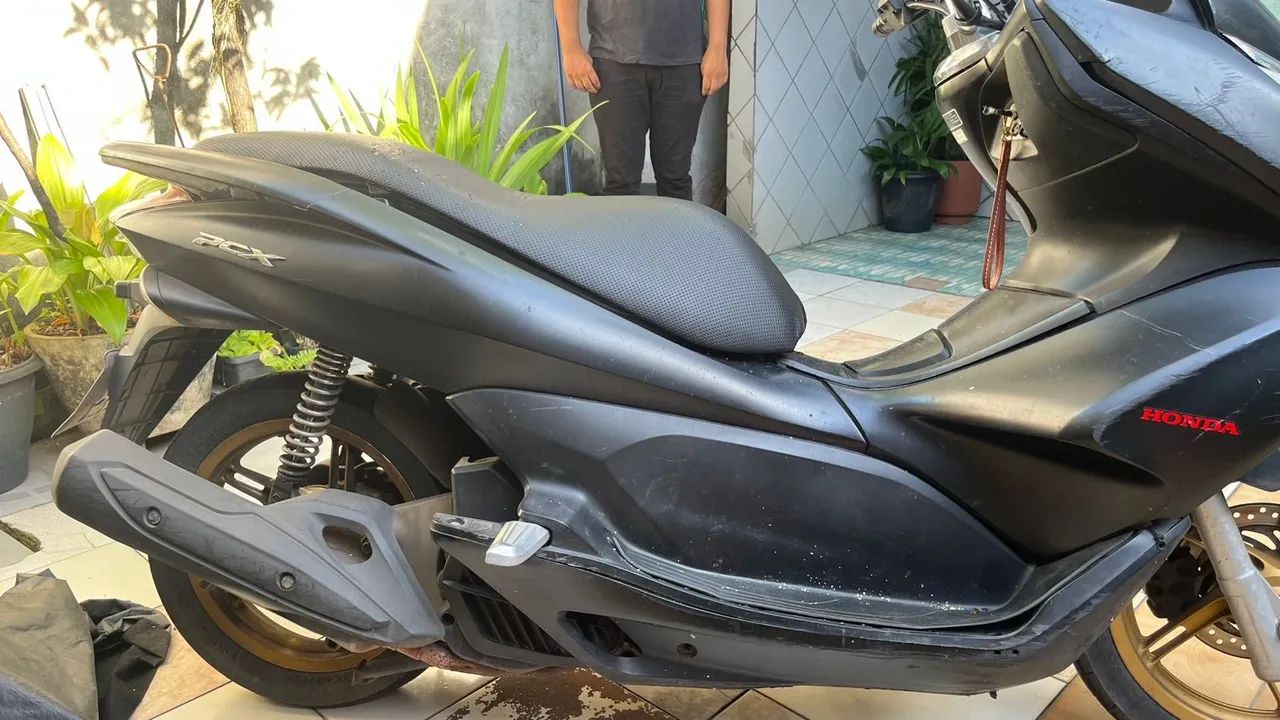 PCX 2015/ apenas com cambagem arranhada  - Foto 2