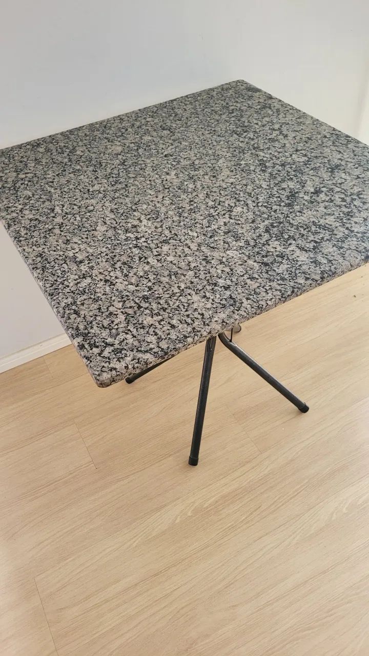 Mesa de Jantar Quadrada Tampo de Granito65579521365891123