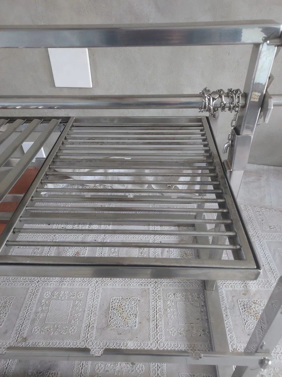 Churrasqueira Inox com manivela  - Foto 2
