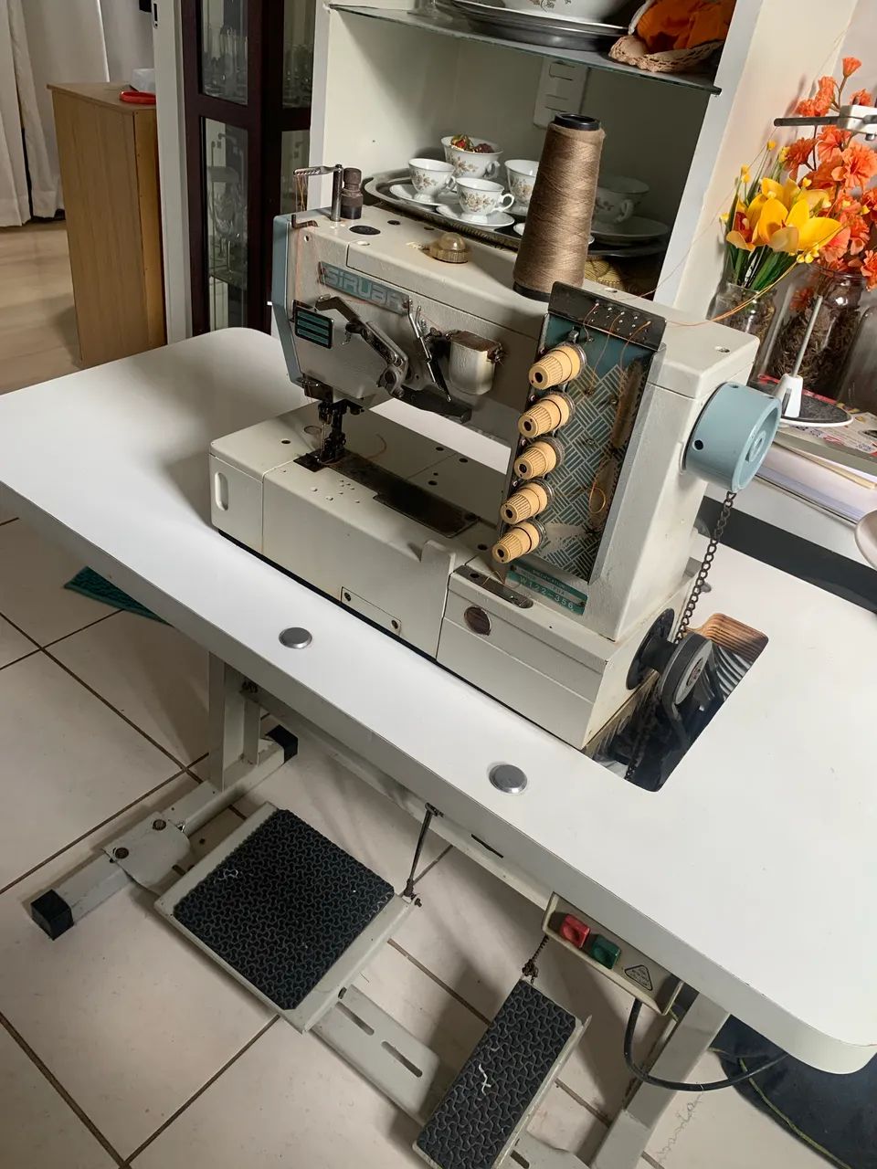 Vende-se Máquina industrial goleira