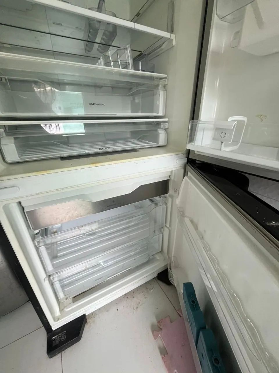 Vendo geladeira com defeito 