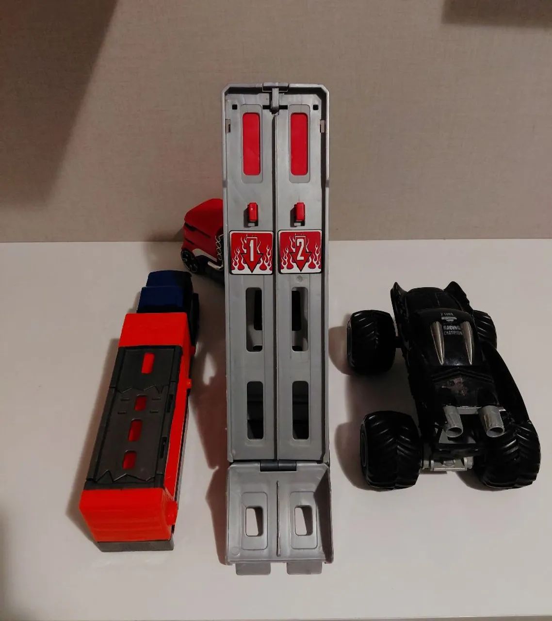 Caminhões HotWheels  - Foto 2