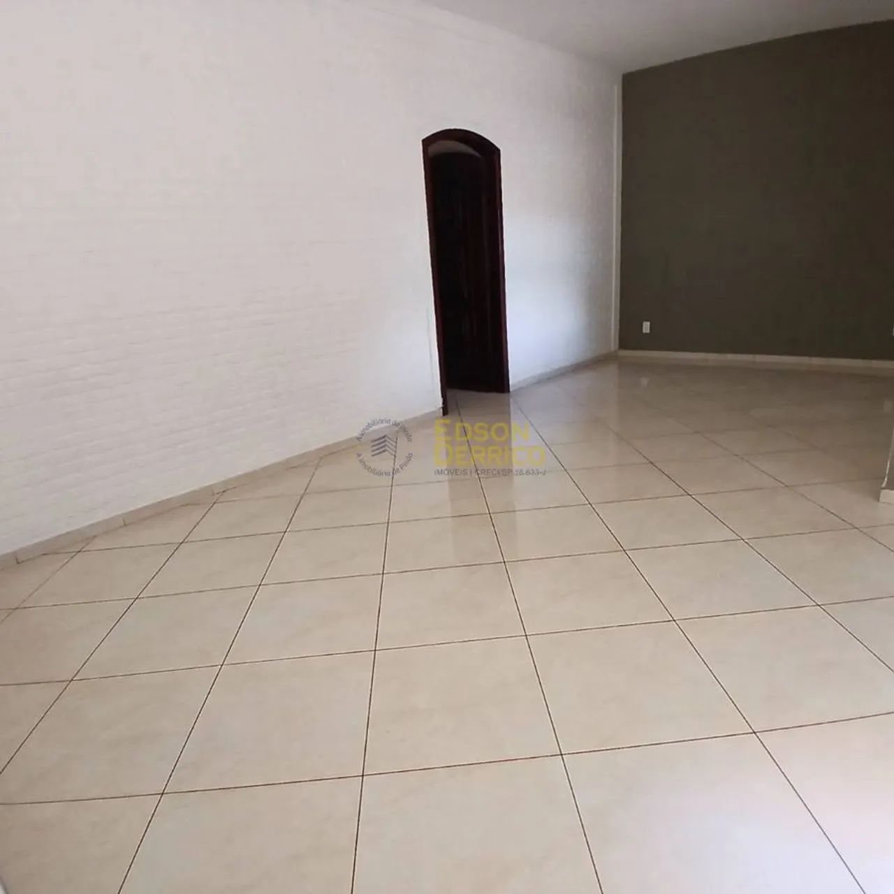Casa com 3 quartos, São Benedito - Pindamonhangaba - Foto 2